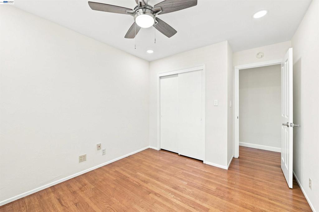 5353 Sayre Ave Property Photo 29