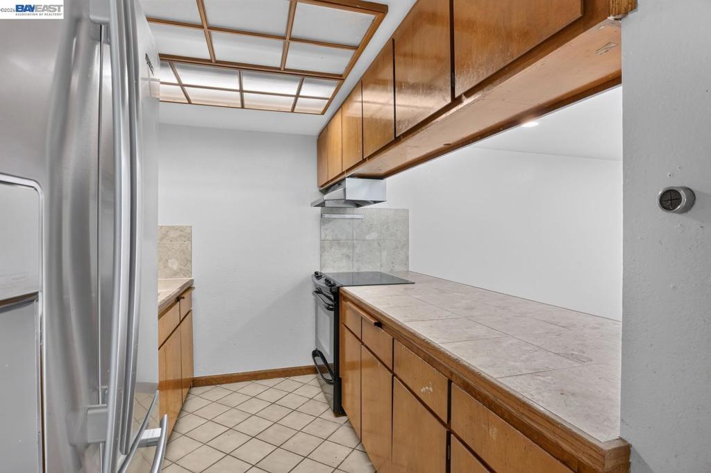 2024 Thompson Ln Property Photo 12