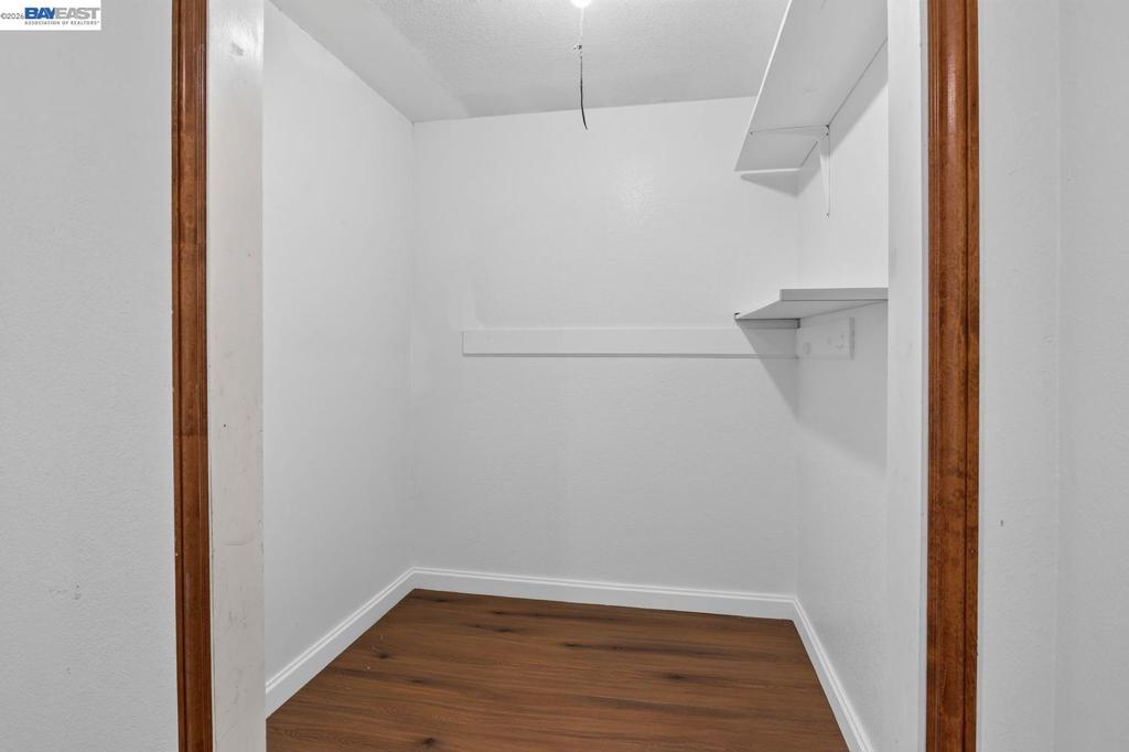 2024 Thompson Ln Property Photo 25