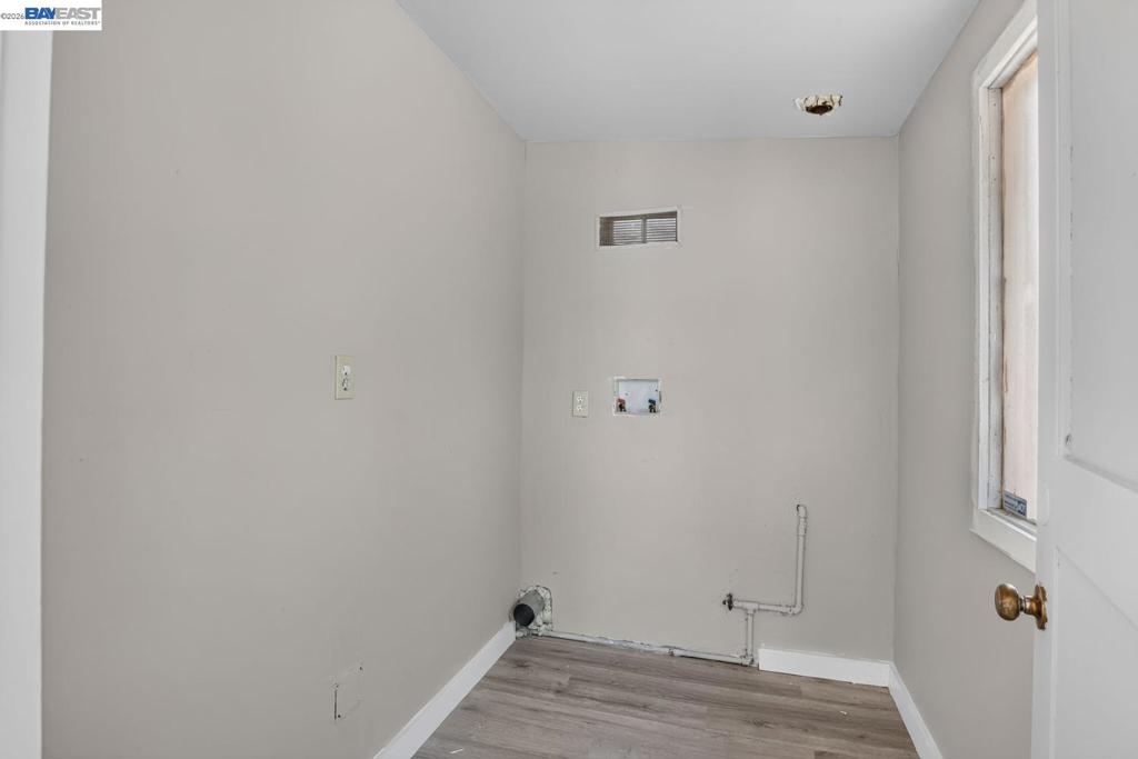 2024 Thompson Ln Property Photo 53