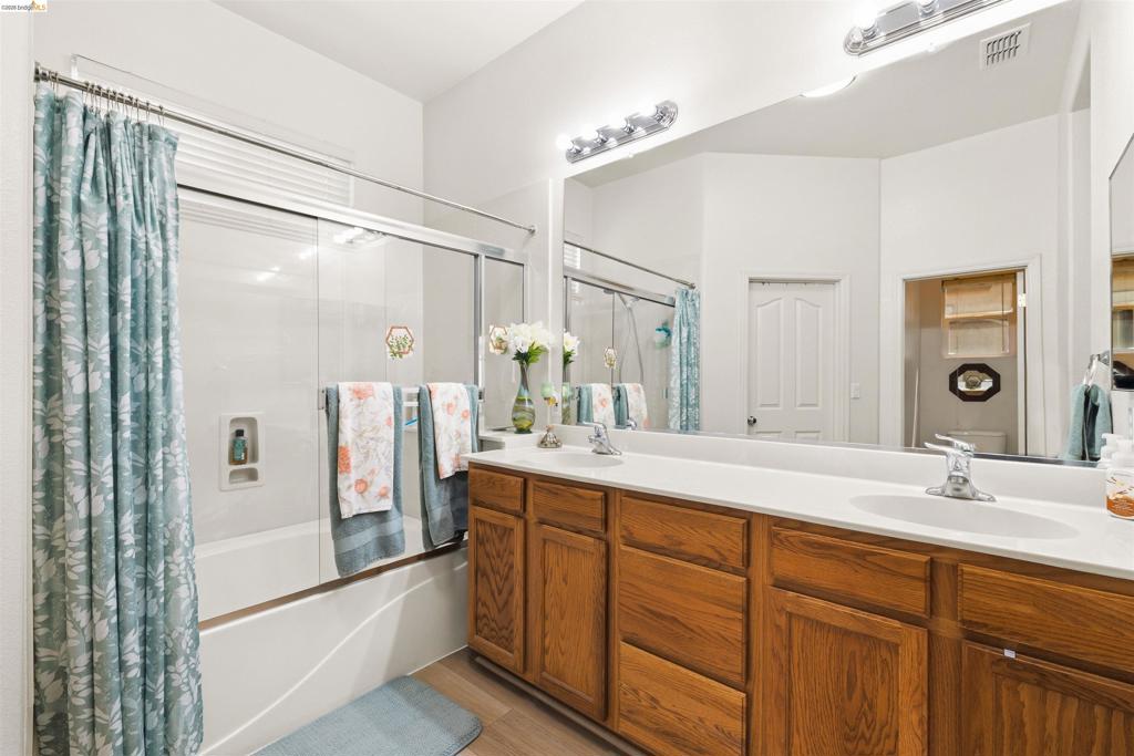 1676 Hickam Cir Property Photo 24