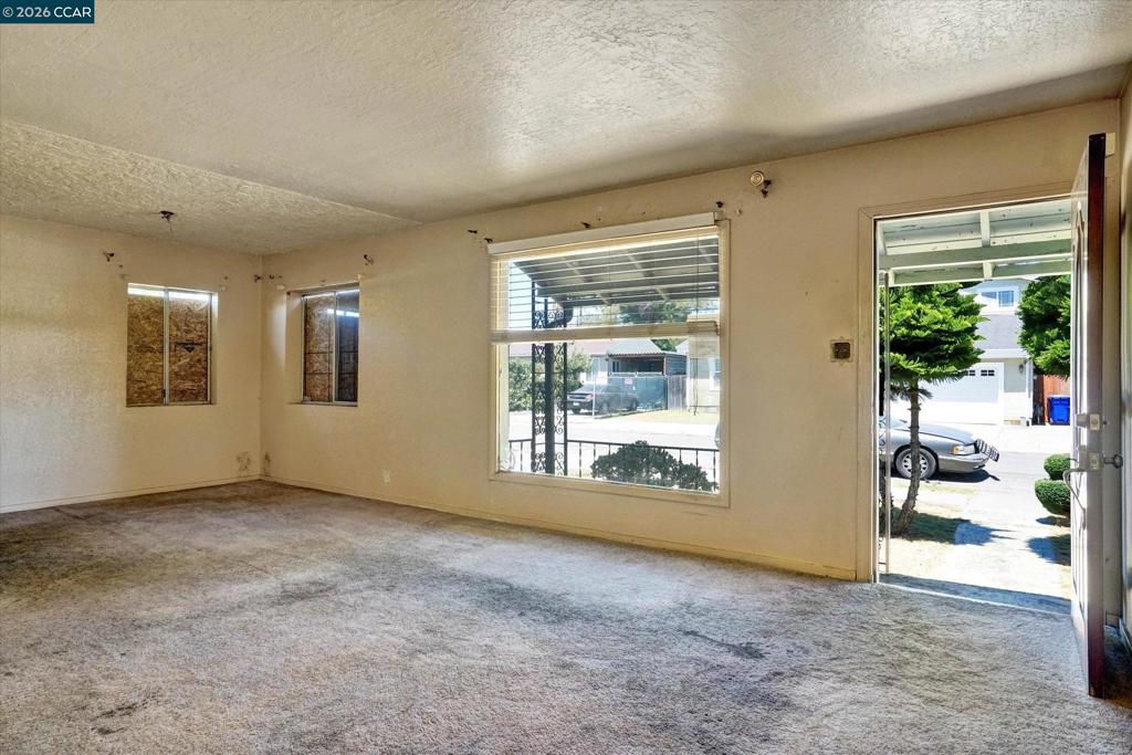 226 Tunis Rd Property Photo 6