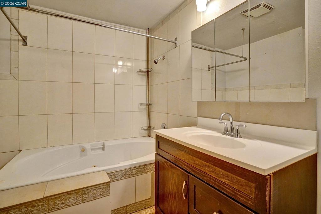 226 Tunis Rd Property Photo 19