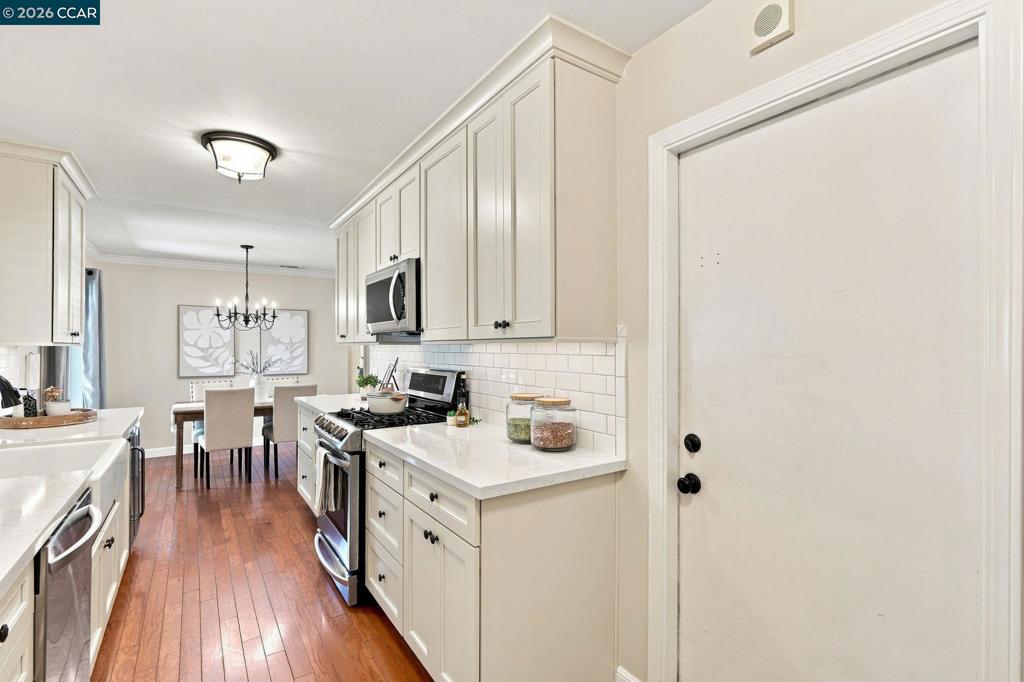 166 Cynthia Dr Property Photo 16