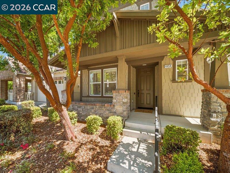 4454 Irisview Pl Property Photo 3