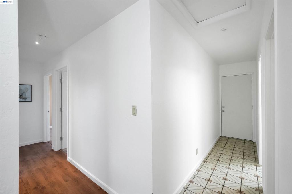 15223 Andover St Property Photo 20