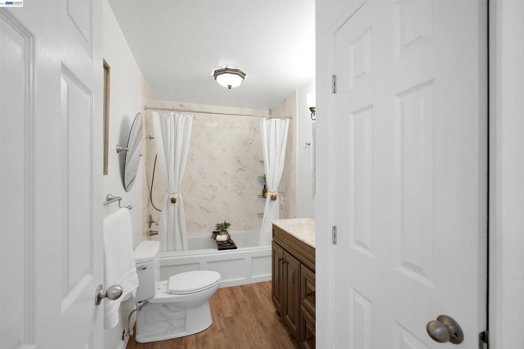 15223 Andover St Property Photo 21