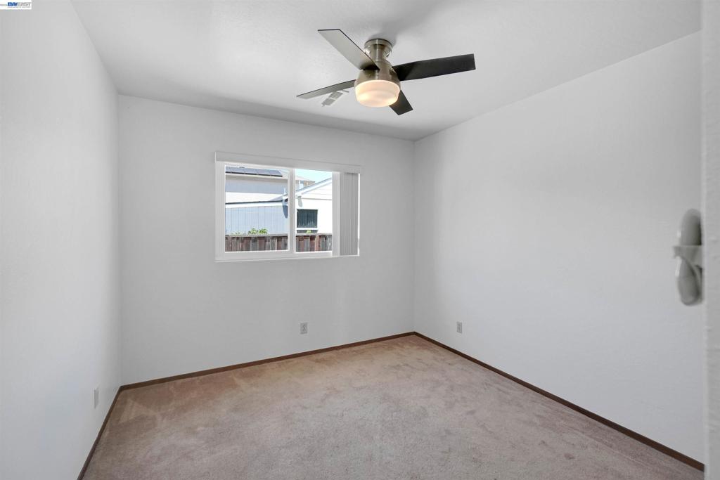 15223 Andover St Property Photo 31