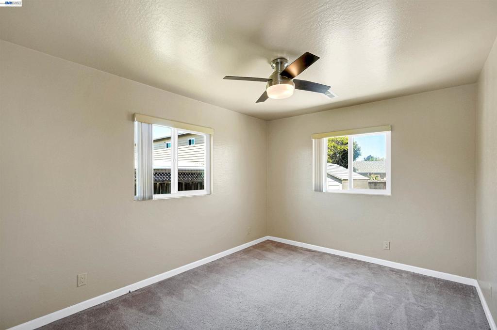 15223 Andover St Property Photo 33
