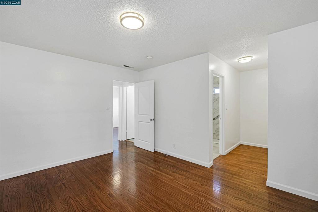2908 Sargent Ave Property Photo 42