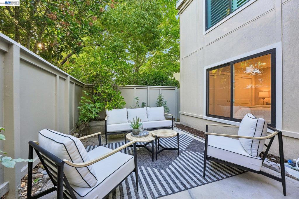 2749 Pine Knoll Drive #2 Property Photo 1