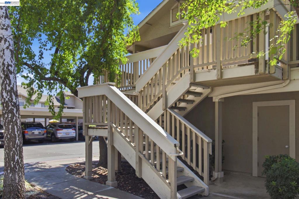 3941 Crow Canyon Rd. Property Photo 3