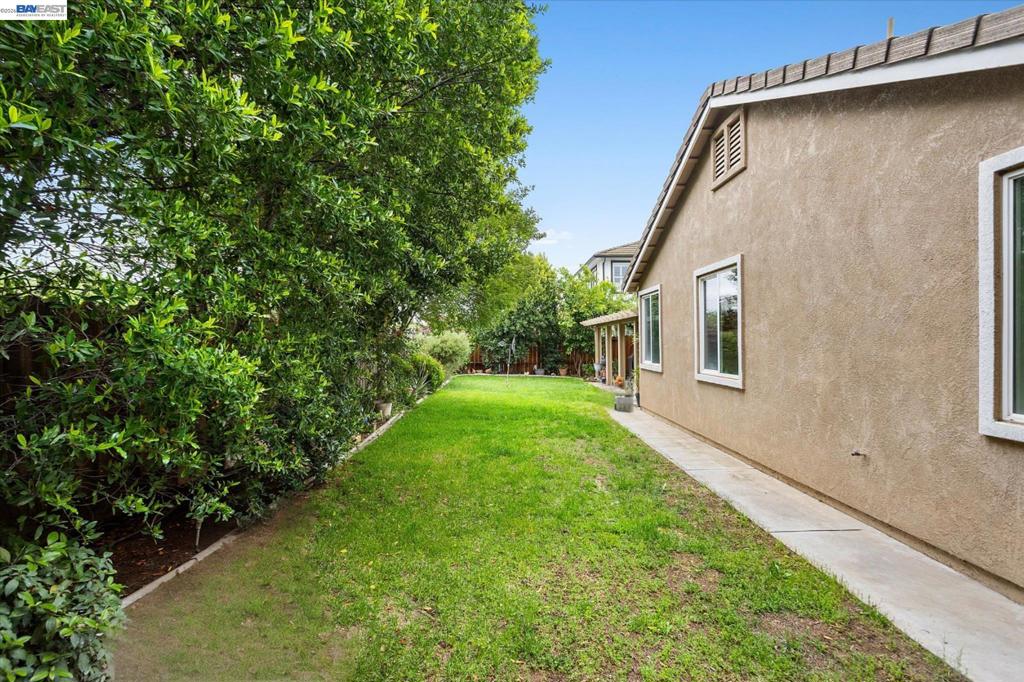 744 Vasconcellos Ave Property Photo 41