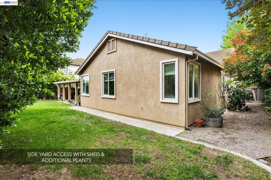 744 Vasconcellos Ave Property Photo 42
