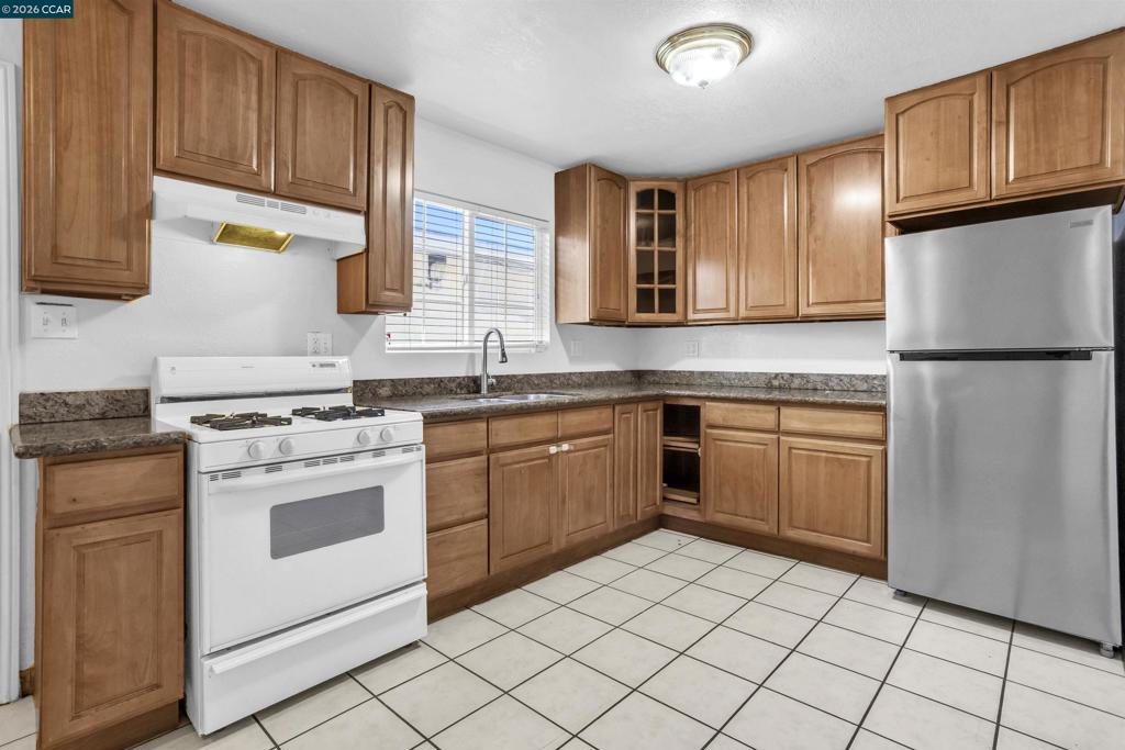 440 Marina Way Property Photo 2