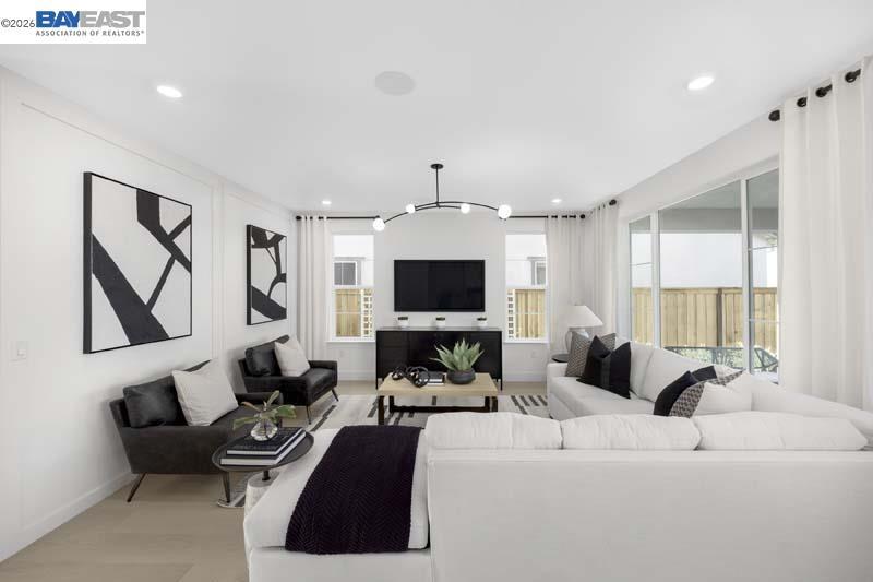 1904 S Lazuli Street Property Photo 2