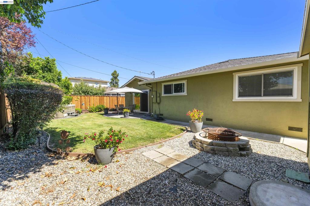 4442 Irvington Ave Property Photo 45