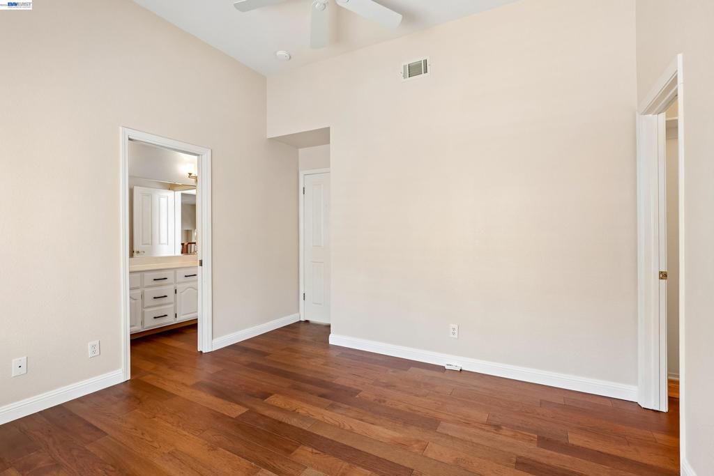 477 Obsidian Way Property Photo 35