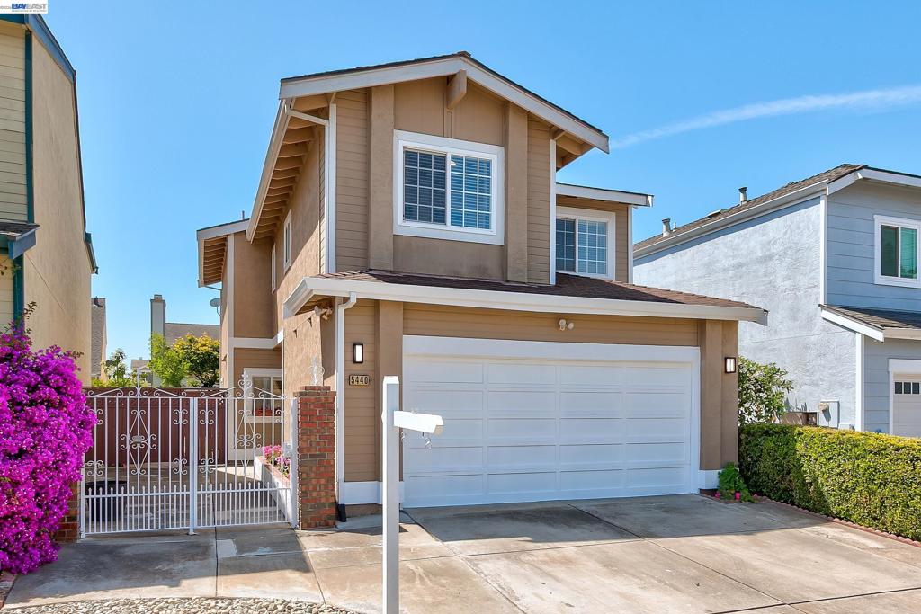 5440 Twilight Cmn Property Photo 2