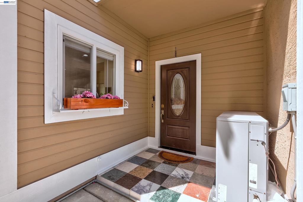 5440 Twilight Cmn Property Photo 4