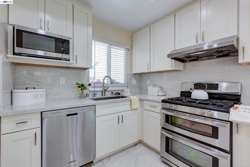 5440 Twilight Cmn Property Photo 26
