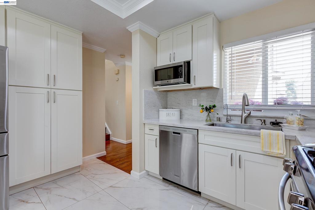 5440 Twilight Cmn Property Photo 30