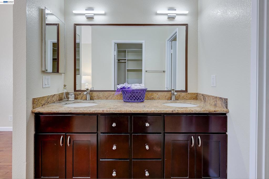 5440 Twilight Cmn Property Photo 49