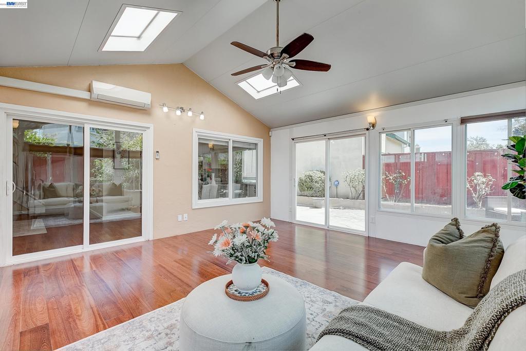 5440 Twilight Cmn Property Photo 56