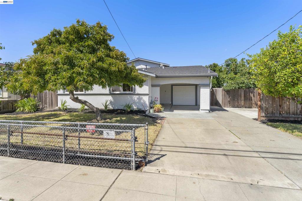 43143 Gatewood St Property Photo