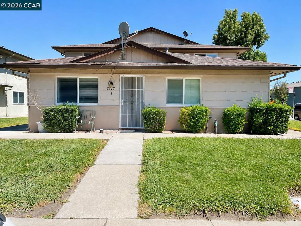 2317 Peppertree Way 1 Property Photo 1