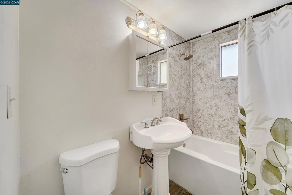 207 Los Altos Pl Property Photo 17