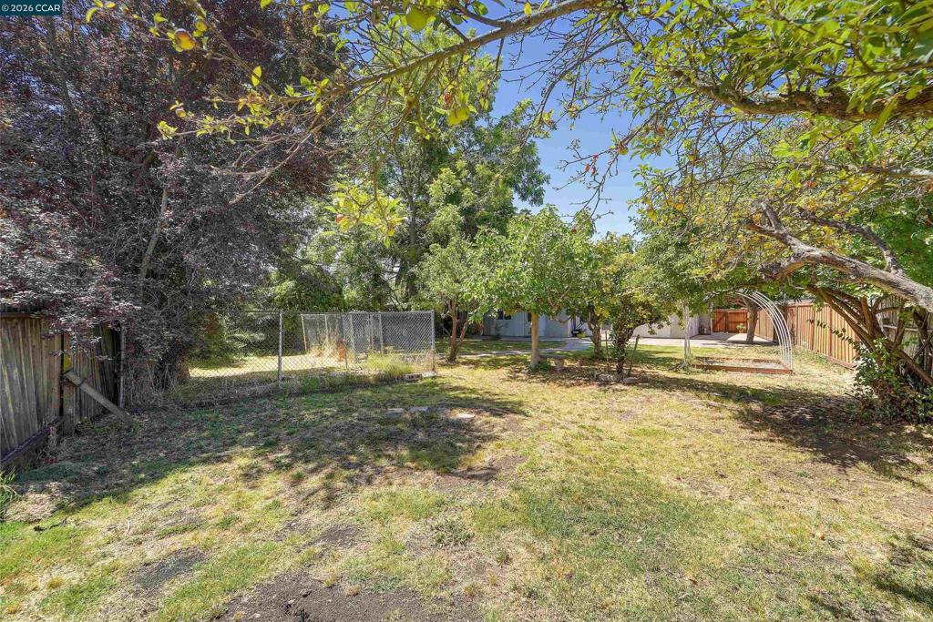 207 Los Altos Pl Property Photo 44