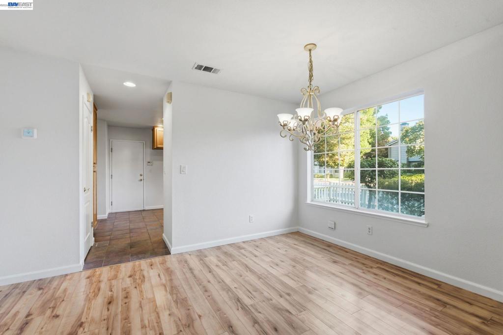 2215 Morningside Ct. Property Photo 11