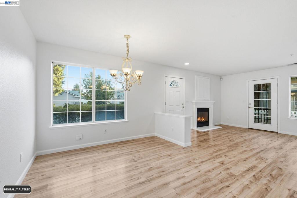 2215 Morningside Ct. Property Photo 12