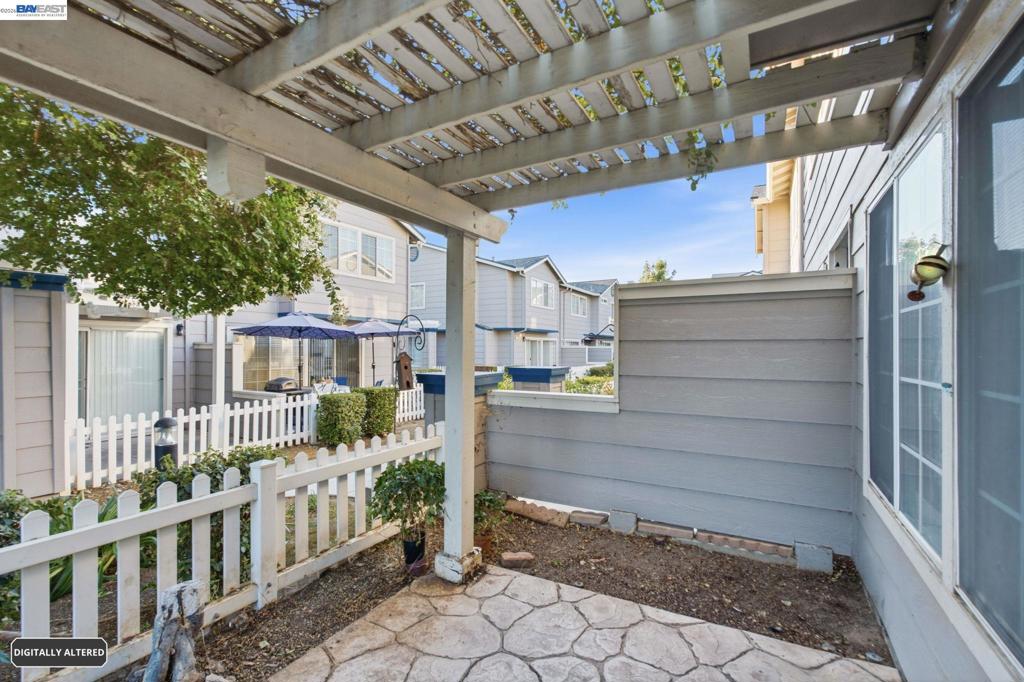 2215 Morningside Ct. Property Photo 30
