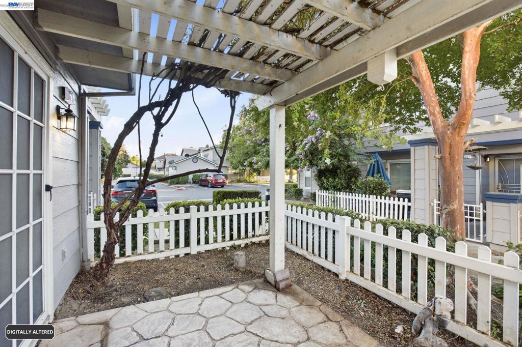 2215 Morningside Ct. Property Photo 31