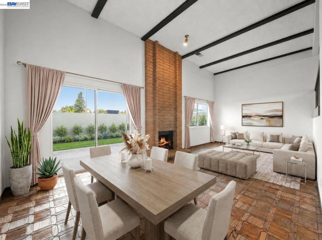 37886 Bright Cmn Property Photo 1