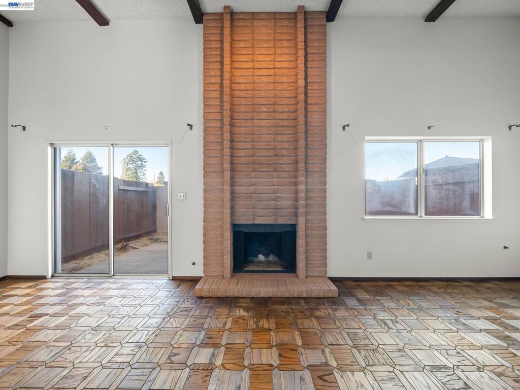 37886 Bright Cmn Property Photo 10