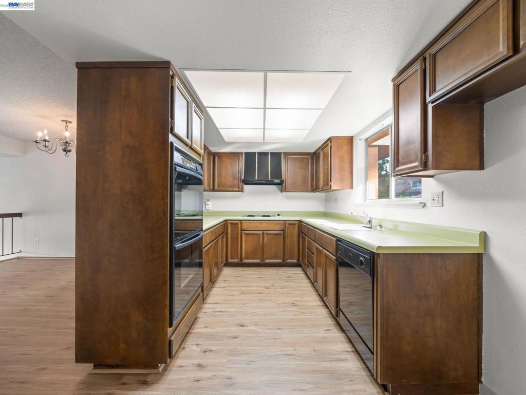 37886 Bright Cmn Property Photo 16