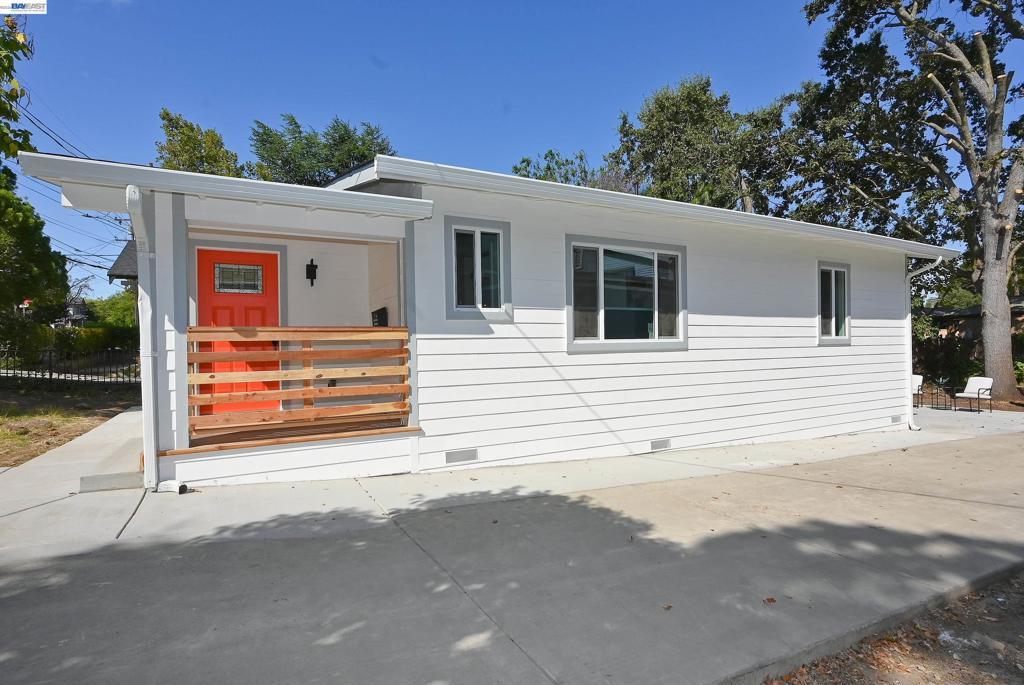 1215 Warren St Property Photo 19