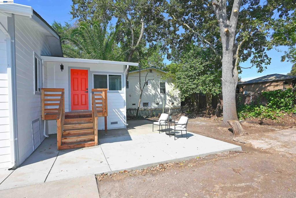 1215 Warren St Property Photo 20