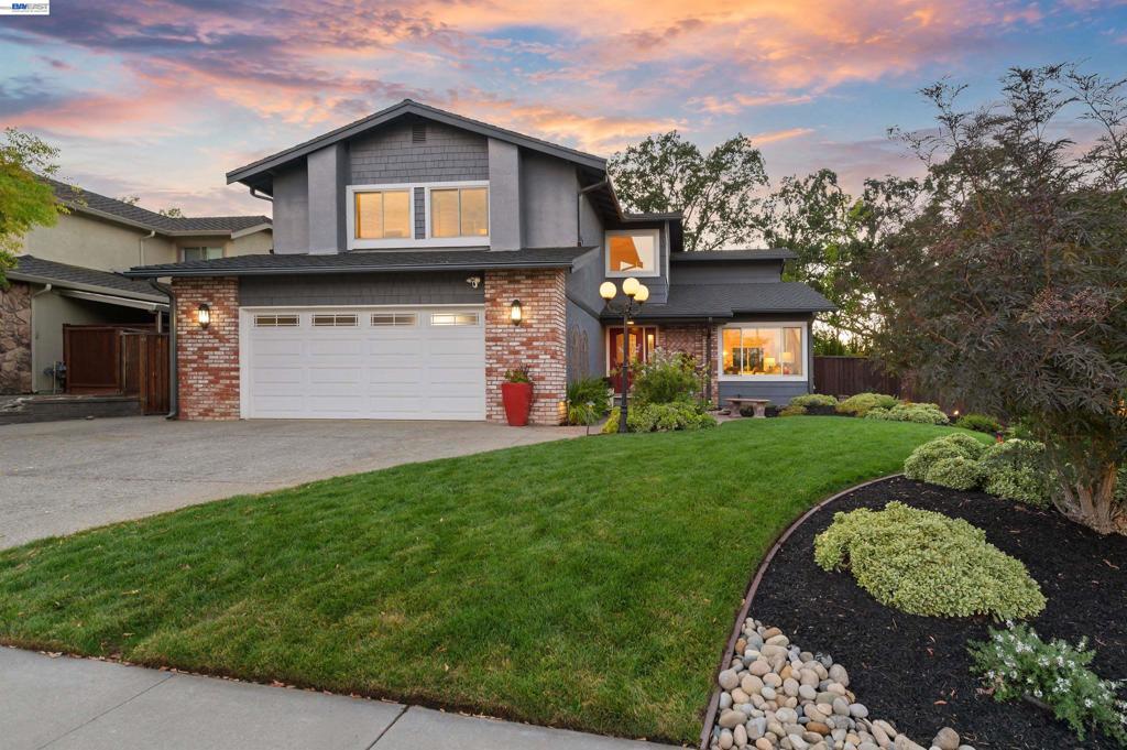 5805 San Carlos Way Property Photo 1