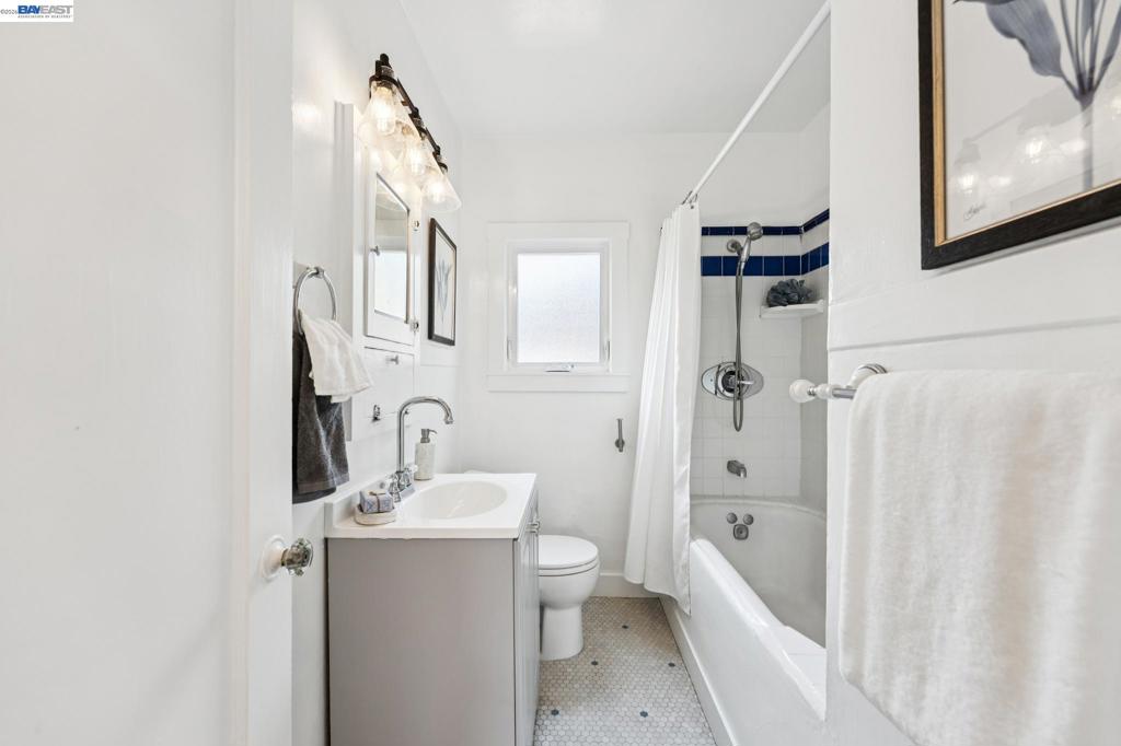 10907 Julius St Property Photo 26