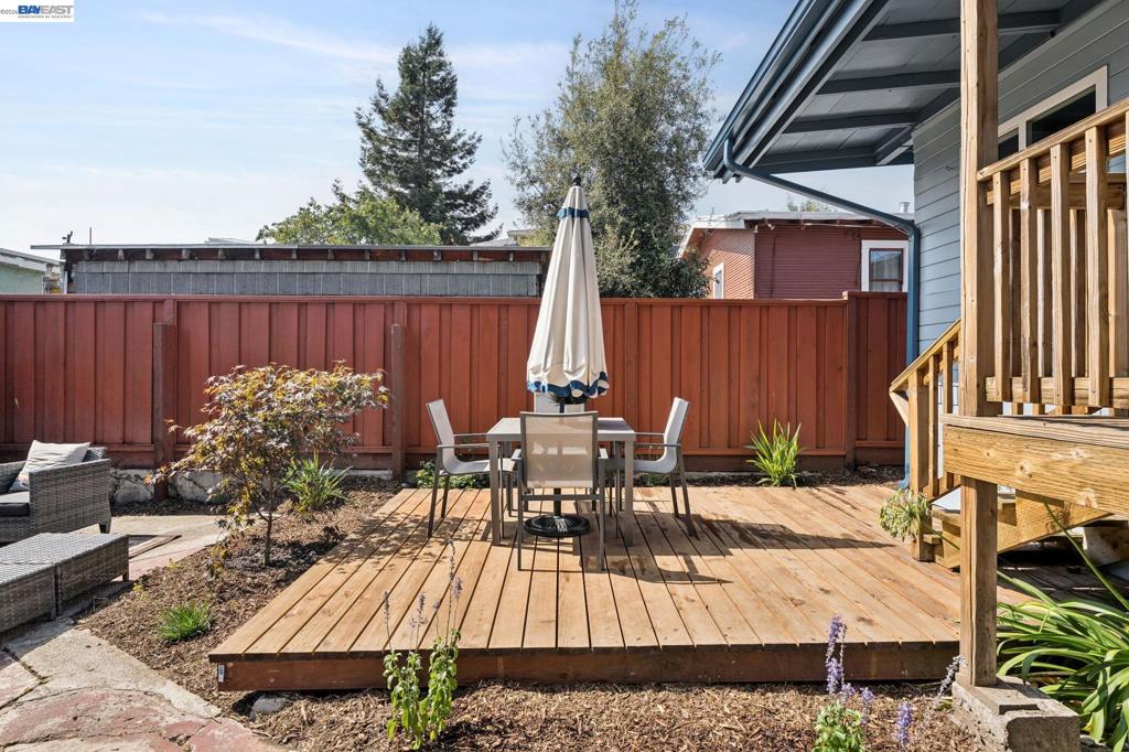 10907 Julius St Property Photo 38