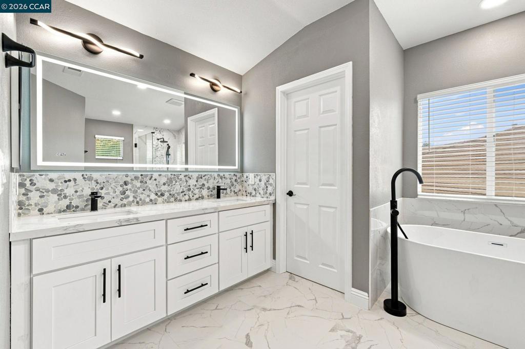 4414 Horseshoe Cir Property Photo 22