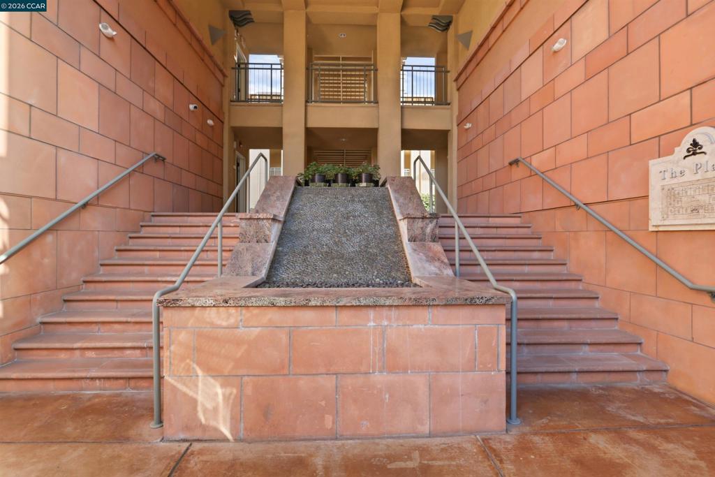 30 E Julian St 203 Property Photo 1