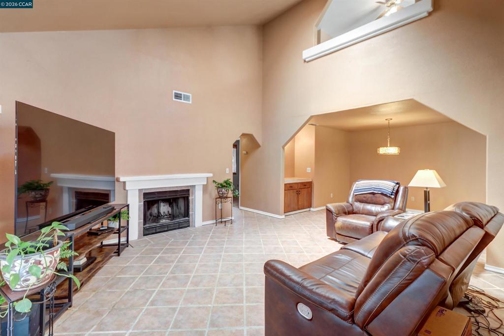 209 Cedar Rock Cir Property Photo 6