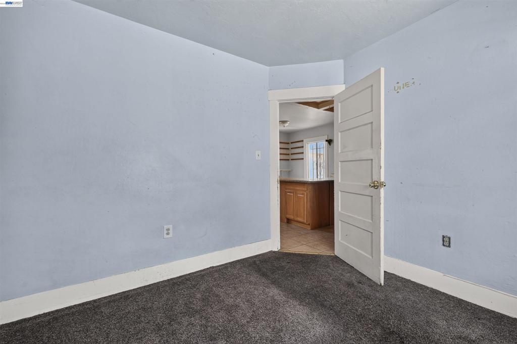 7015 Holly St Property Photo 12