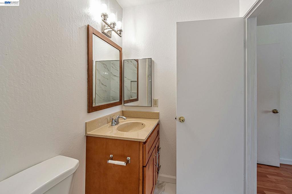 2538 E 16th St Property Photo 25