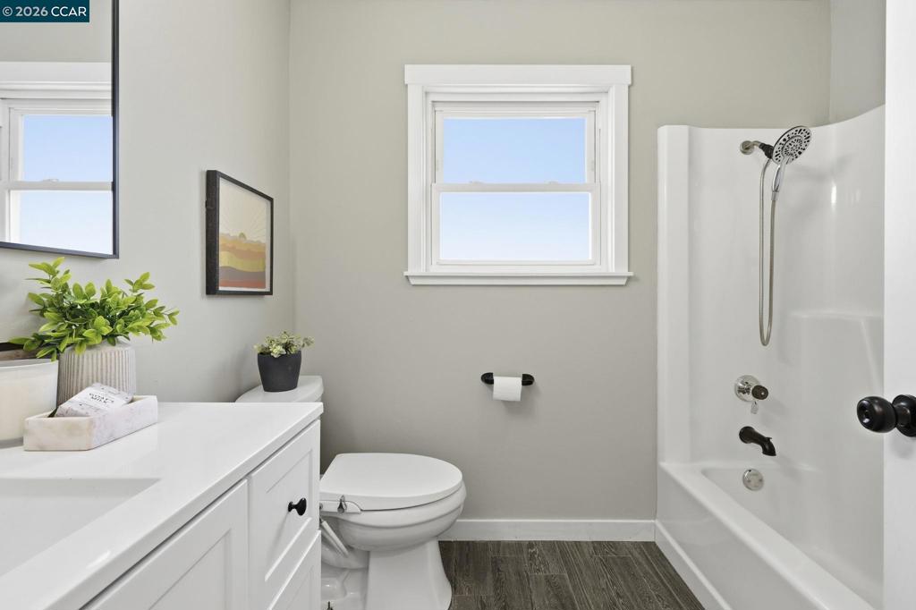 4814 Wolf Way Property Photo 27